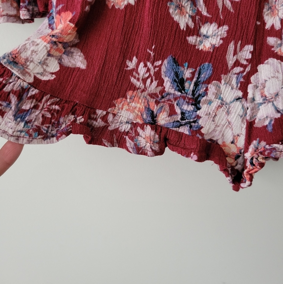 ONE CLOTHING | Floral Romper - Picture 3 of 4